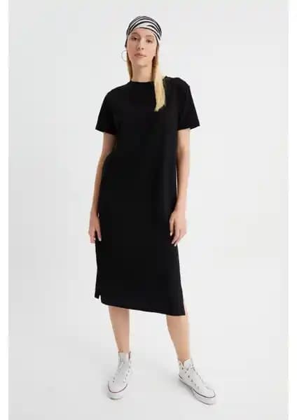 Alexander Gardi Yırtmaçlı Basic Elbise Kadınlar İçin Şık ve Konforlu Günlük Giyim Seçeneği