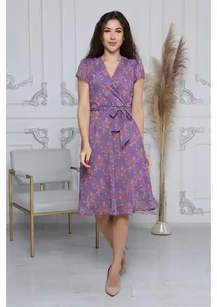 Apsen Kadın Renkli Lila Kruvaze Yaka Midi Boy Şifon Elbise Şıklık ve Konforu Bir Arada Sunar