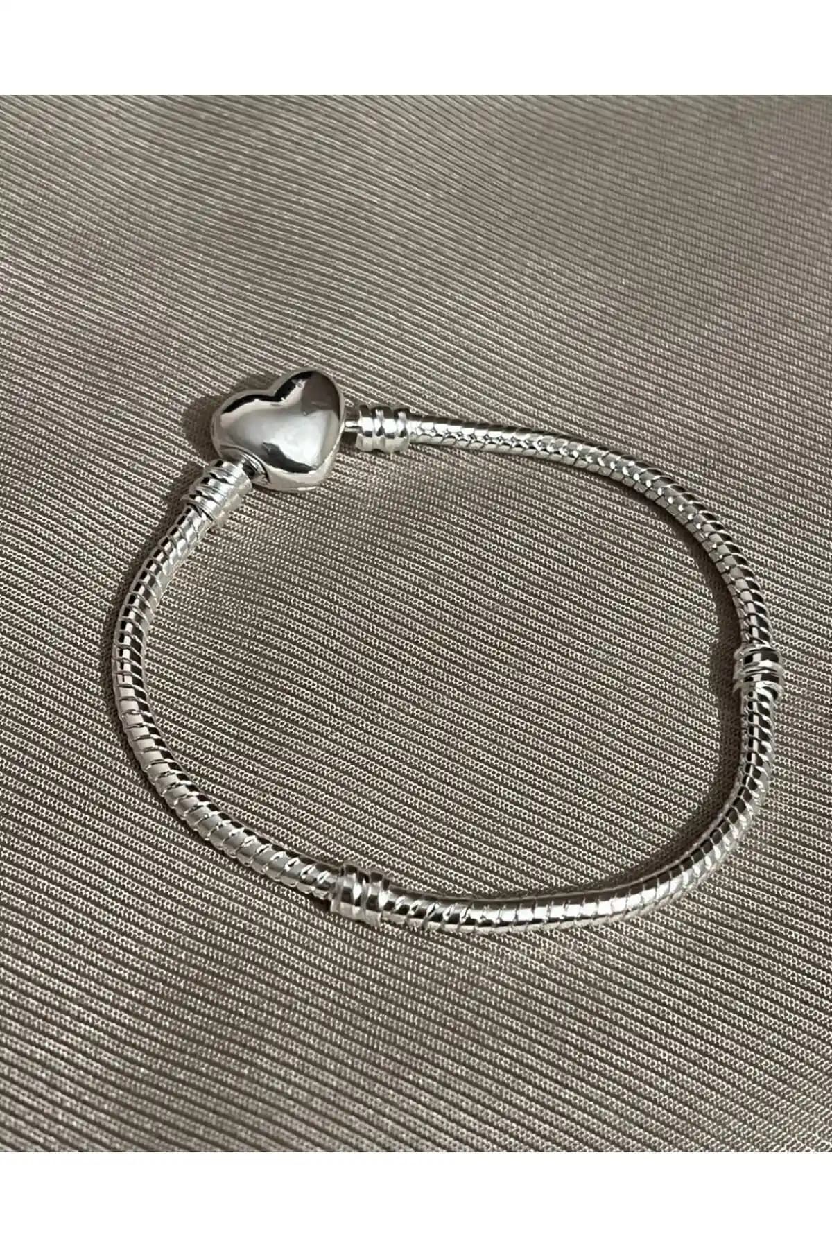 Asaf Kalp Klips Charm Takılabilir Bileklik İncelemesi ve Stil Uyumu Rehberi