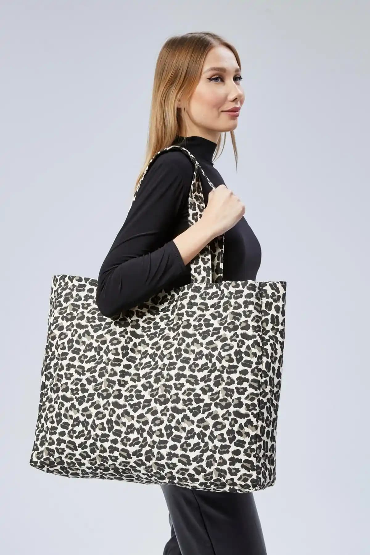 Çınar Bez Çanta Leopar Desen Büyük Boy Şık ve Dayanıklı Günlük Kullanım Aksesuarı