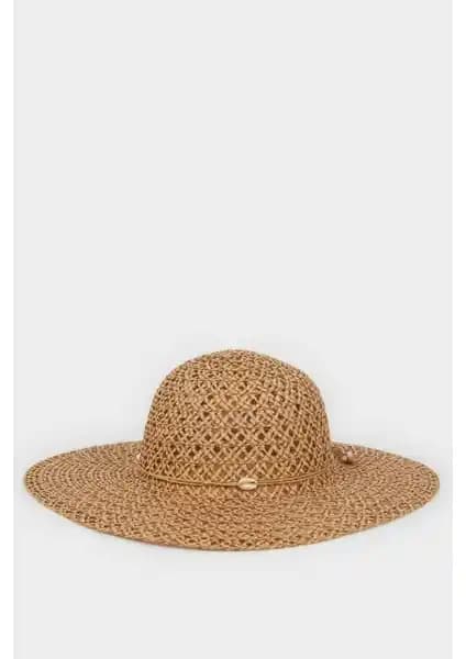 DeFacto Kadın Hasır Şapka M8811AZ25SM: Yazın Şıklığını ve Konforunu Bir Arada Sunar