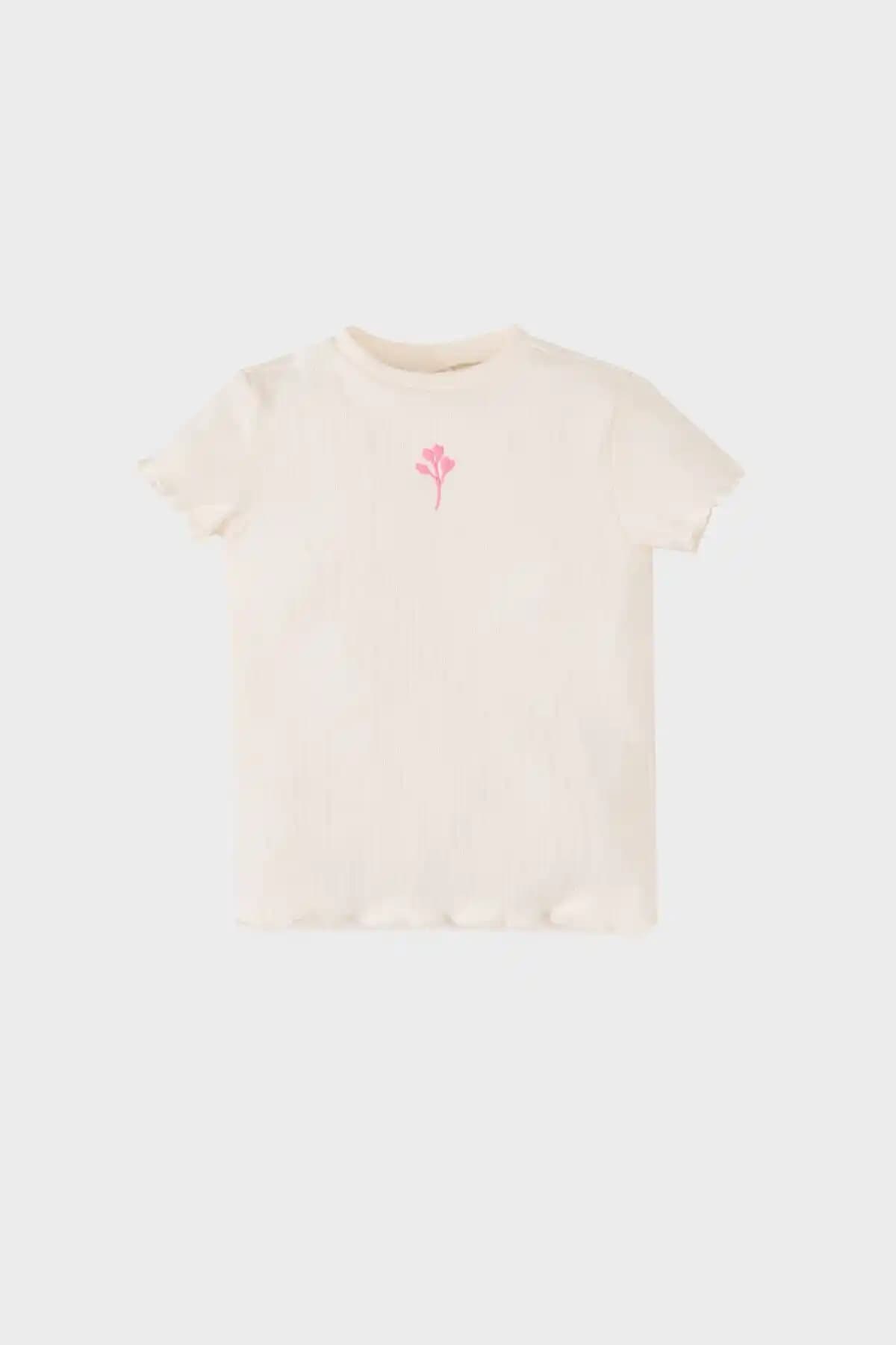 DeFacto Kız Bebek Çiçekli Bisiklet Yaka Tişörtü: Rahat ve Şık Yazlık Çocuk Giyim Ürünü