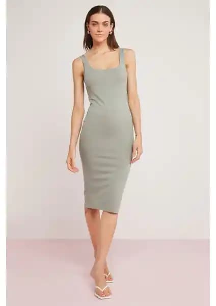 Ethiquet Margaret Kadın Yeşil Kalın Askılı Vücuda Oturan Midi Elbise