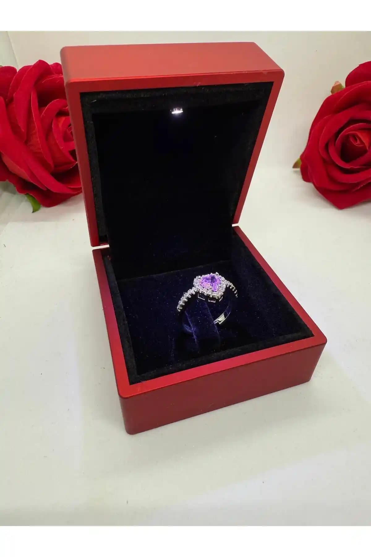 HKN AVM Işıklı Yüzük Modern ve Zarif Tasarımıyla Gençlerin Favorisi