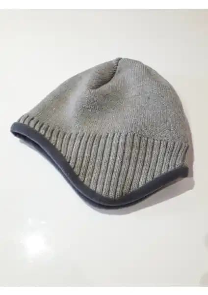 İki Erkek İçin Polar Kulaklı Bere Karşılaştırması: Malzeme, Sıcaklık ve Kullanıcı Yorumları