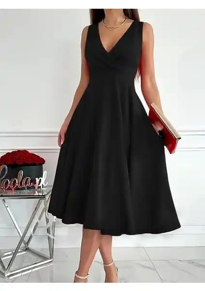 Kadın Elbisesi Karşılaştırması: Civarda Moda Krep ve HOX'S Angel Abiye Elbise Özellikleri