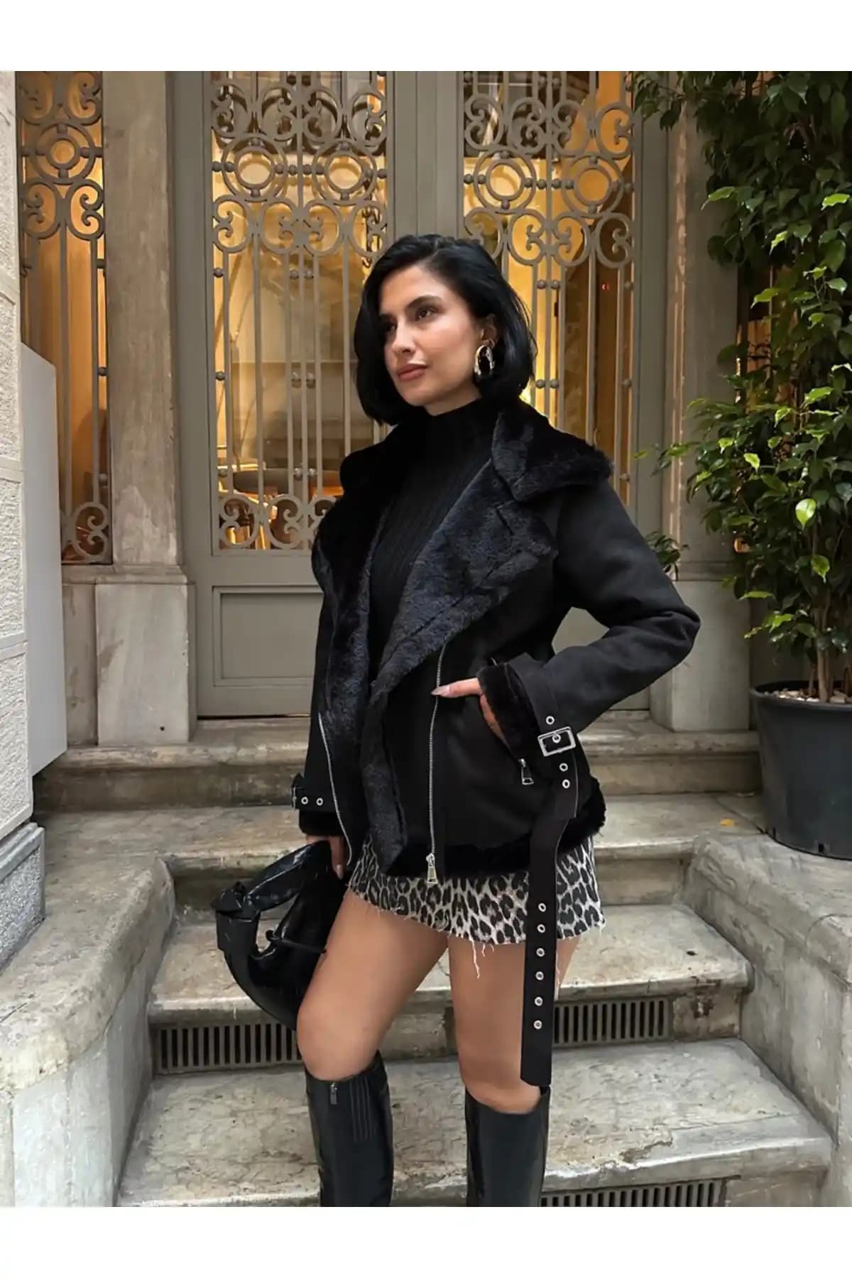 Kadınlar İçin Şık ve Fonksiyonel Süet Mont: Spor ve Şık Kombinler İçin Uygun