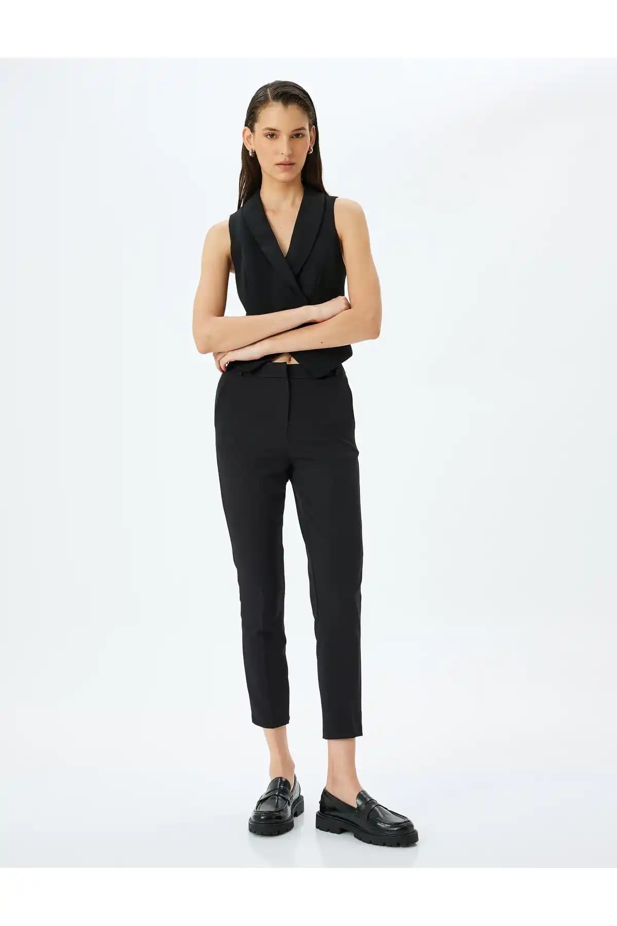 Koton Yüksek Bel Slim Fit Cigarette Pantolon İnceleme ve Kullanım Avantajları