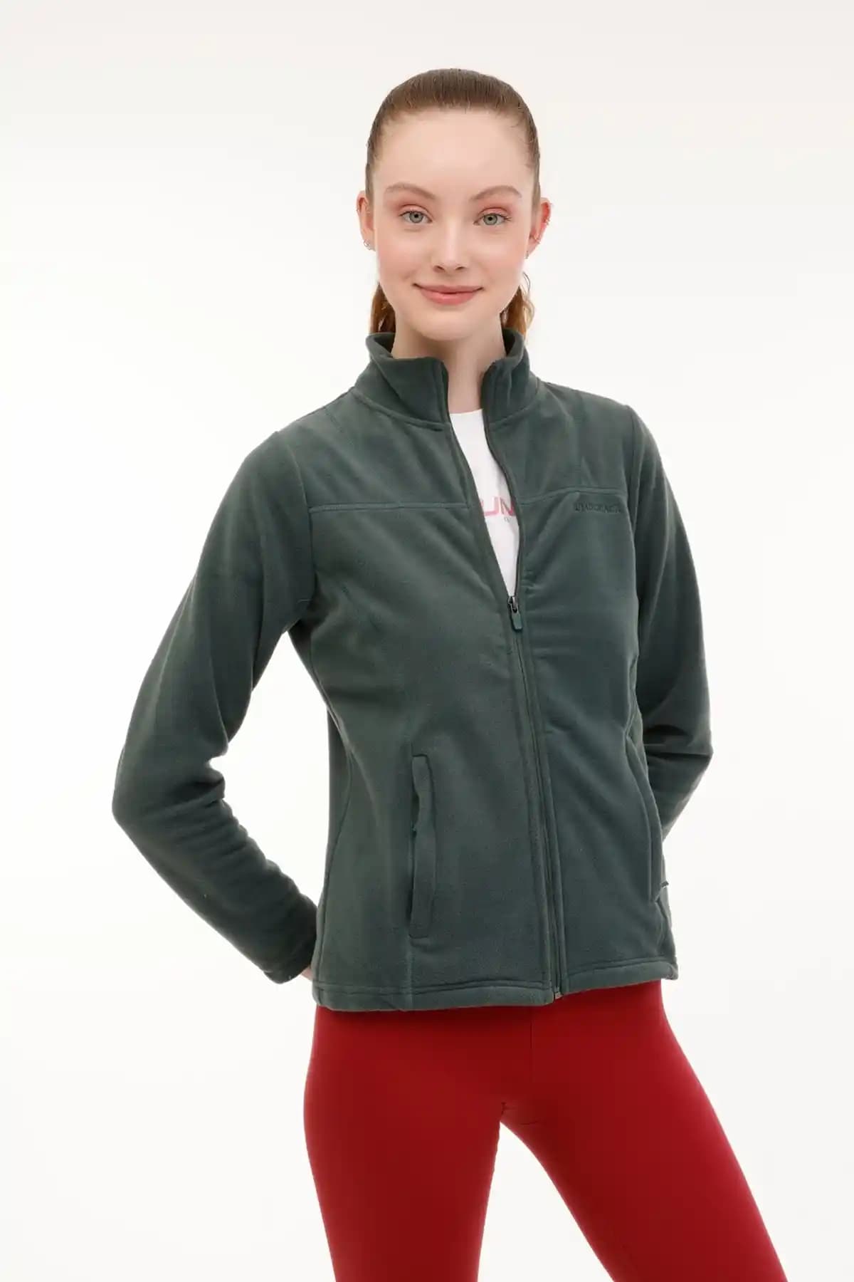 Lumberjack WB POLAR 7SN158 Kadın Yeşil Polar: Şık ve Fonksiyonel Kış Giyim Seçeneği