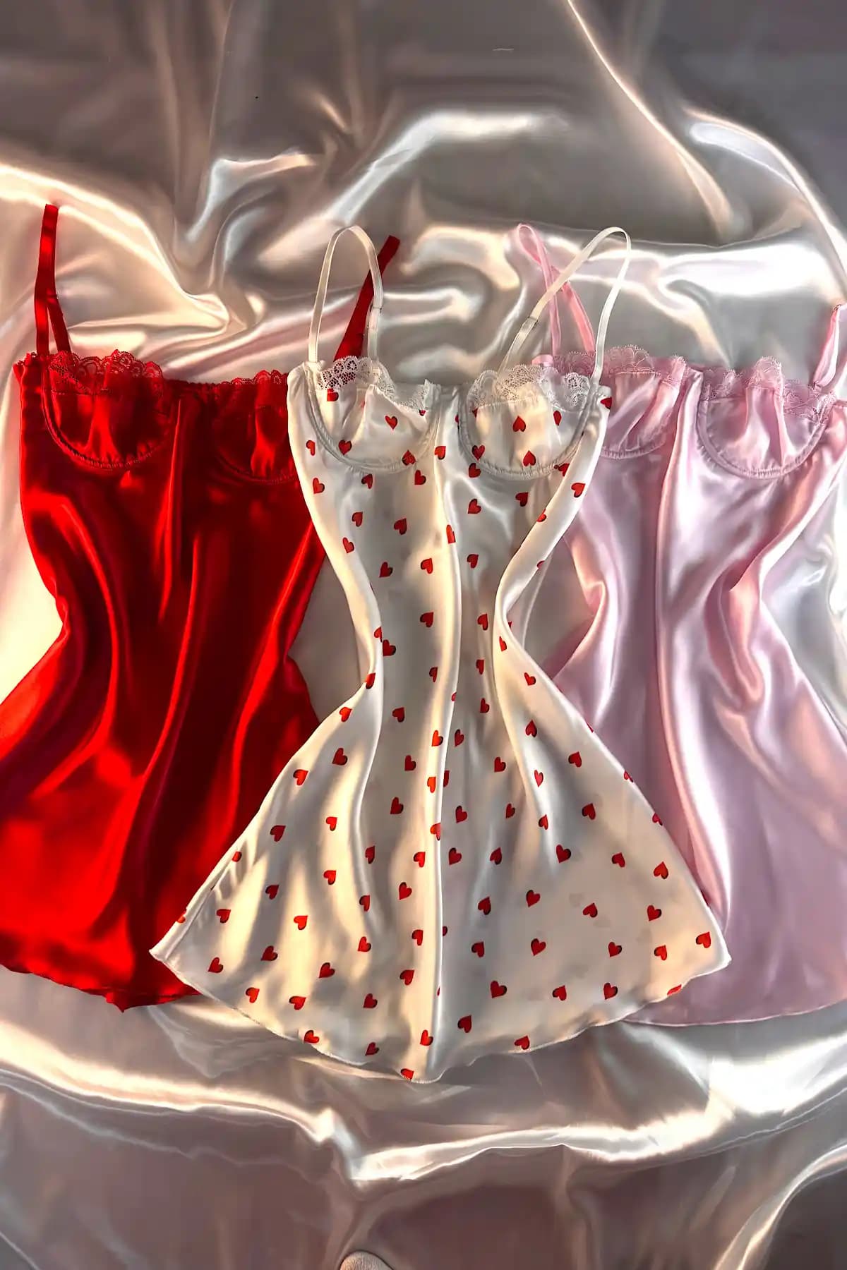 Madame Mercy Yılbaşı Özel Zarif 3'lü Kadın Elbise Seti Şık ve Rahat Kullanım