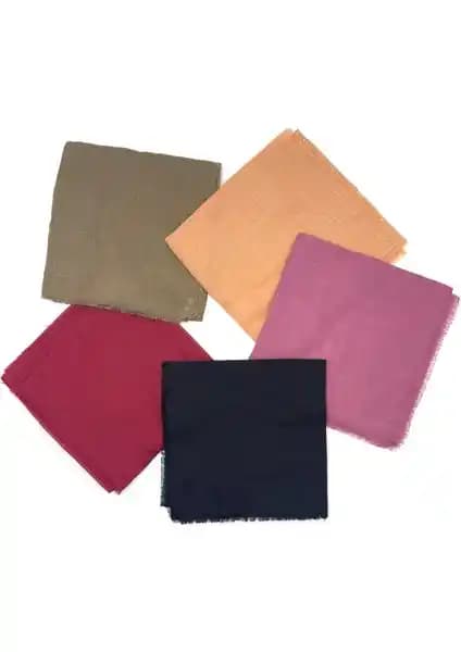 Naz İpek Flamlı 5'li Pamuklu Yazma Eşarp Paketi Şıklık ve Konfor Sunar