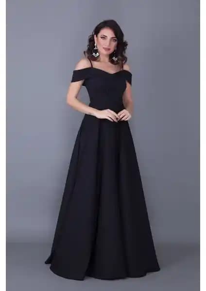 No48 Kayık Yaka Düşük Omuz Detaylı Maxi Siyah Abiye Elbise - Şık ve Modern Tasarım