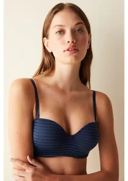 Penti Lotus Essentials Lacivert Sütyen: Konfor ve Şıklığı Bir Arada Sunan Günlük İç Giyim Seçeneği