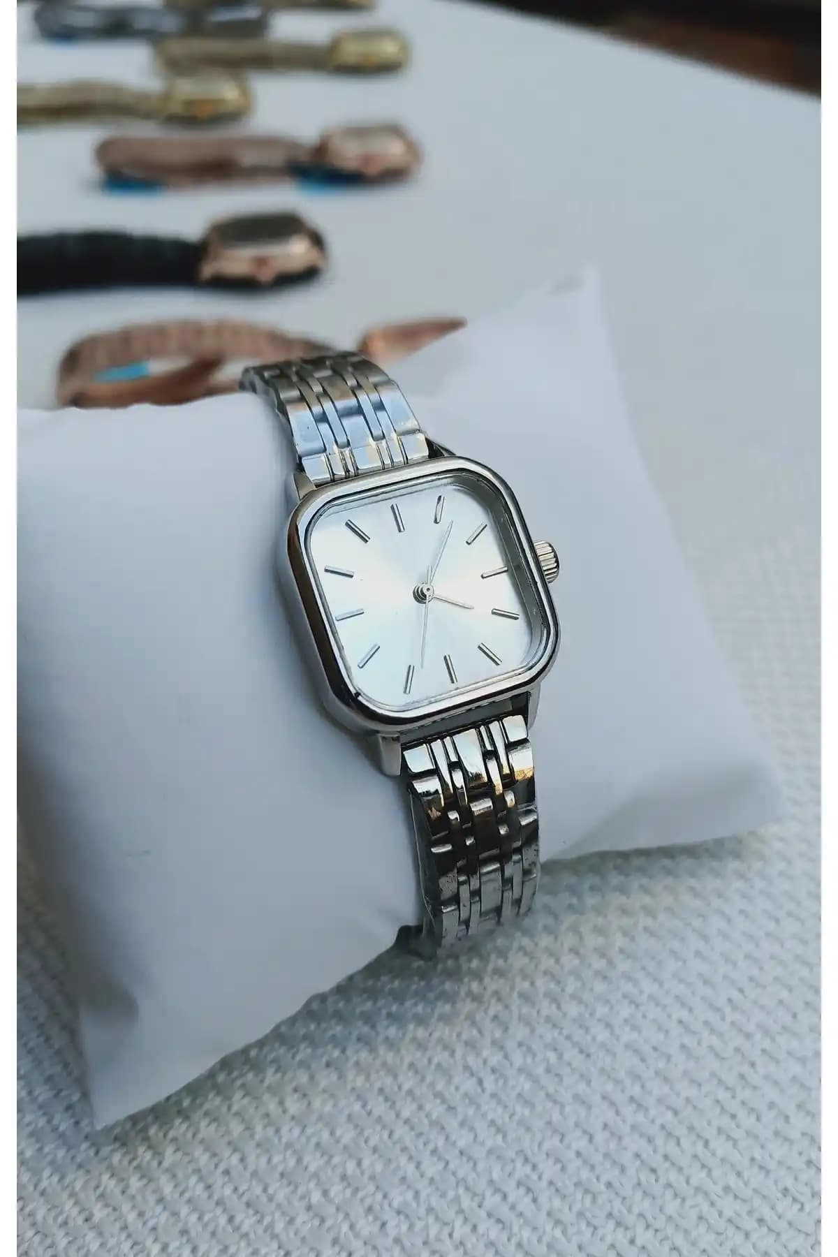 Pullmarkt Minimal Zarif Kare Retro Kadın Kol Saati İnceleme ve Özellikleri