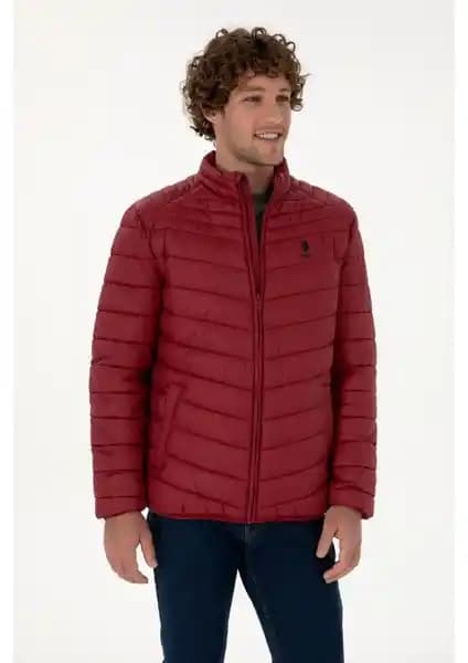 U.S. Polo Assn. Erkek Bordo Mont: Şık ve Fonksiyonel Günlük Dış Giyim Seçeneği