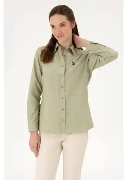 U.S. Polo Assn. Kadın Açık Haki Gömlek: Günlük Şıklık ve Rahatlık Sunan Modern Tasarım