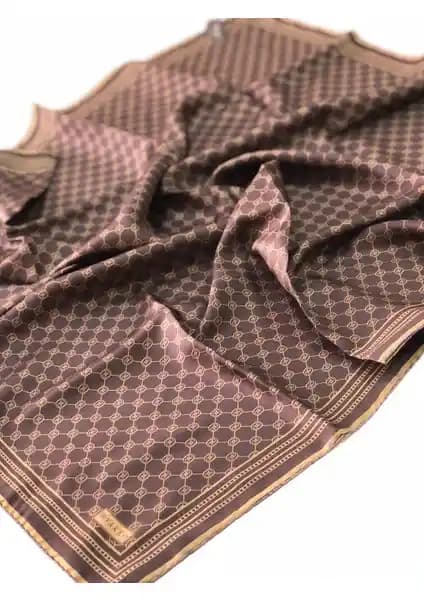 Vakko Eşarp: Yüksek Kalite ve Zarif Tasarımla Şıklığın Simgesi