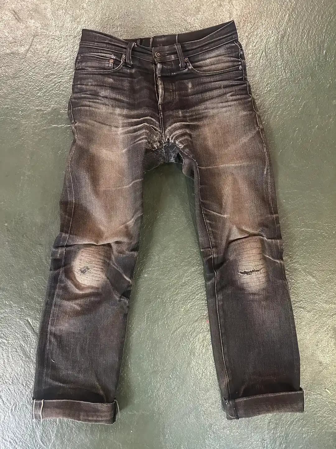 Black Tellason Ankara Raw Denim: 10 Ay Yoğun Kullanım ve 4 Yıkama Sonrası Deneyimi