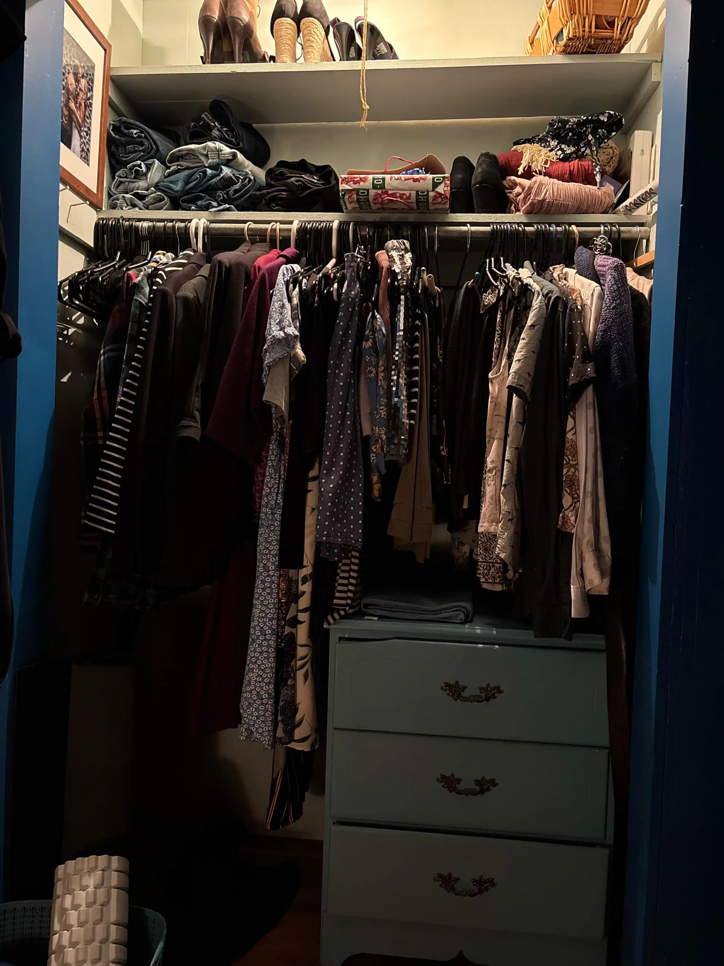 Gardırop Düzenleme ve Depolama Yöntemleri: Kullanıcı Deneyimleri Üzerinden Kapsamlı İnceleme