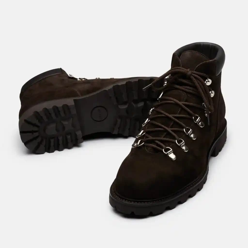 Morjas Ayakkabılarının Kalite Değerlendirmesi ve Pazar Konumu Üzerine Analiz