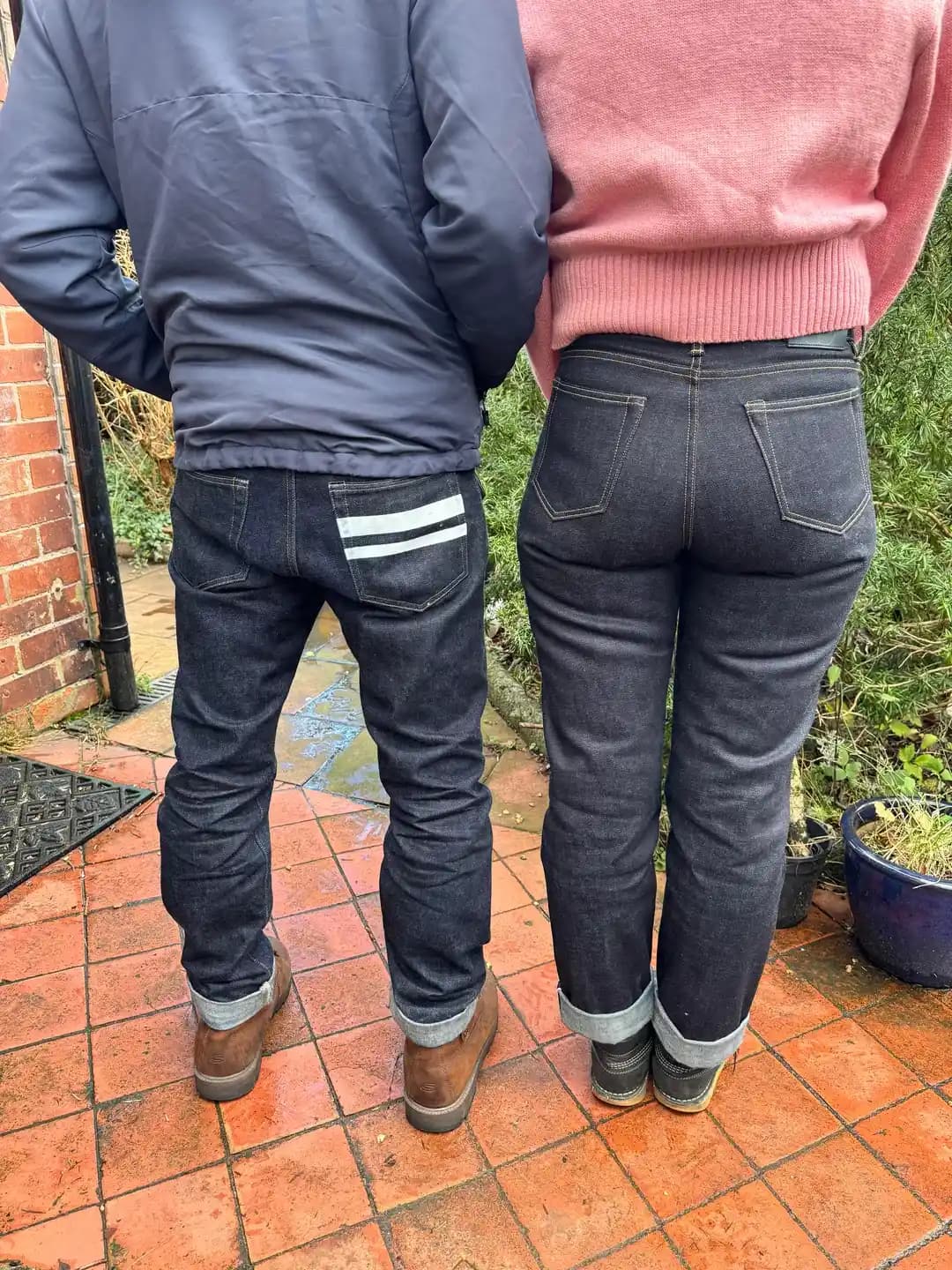 Partneriniz İçin Momotaro #110 Straight Raw Denim Seçimi ve Beden Ölçülerinin Önemi