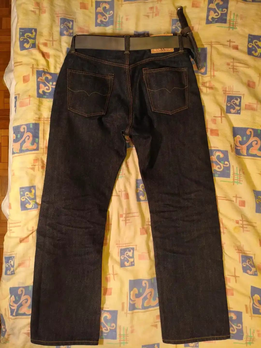 Red Tornado Noir 21 oz. Kot Pantolon: Dayanıklılık ve Fiyat-Performans Analizi