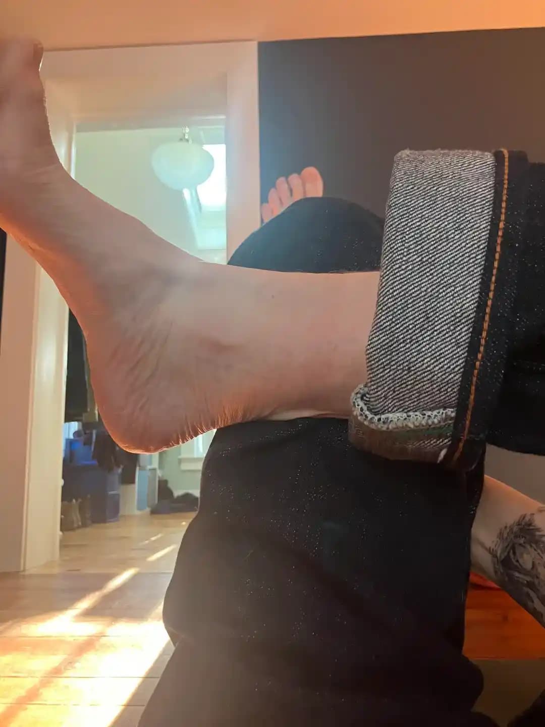 Samurai S500XX 21oz "Year of the Dragon" Raw Denim ile Yoga ve Günlük Konforun Buluşması