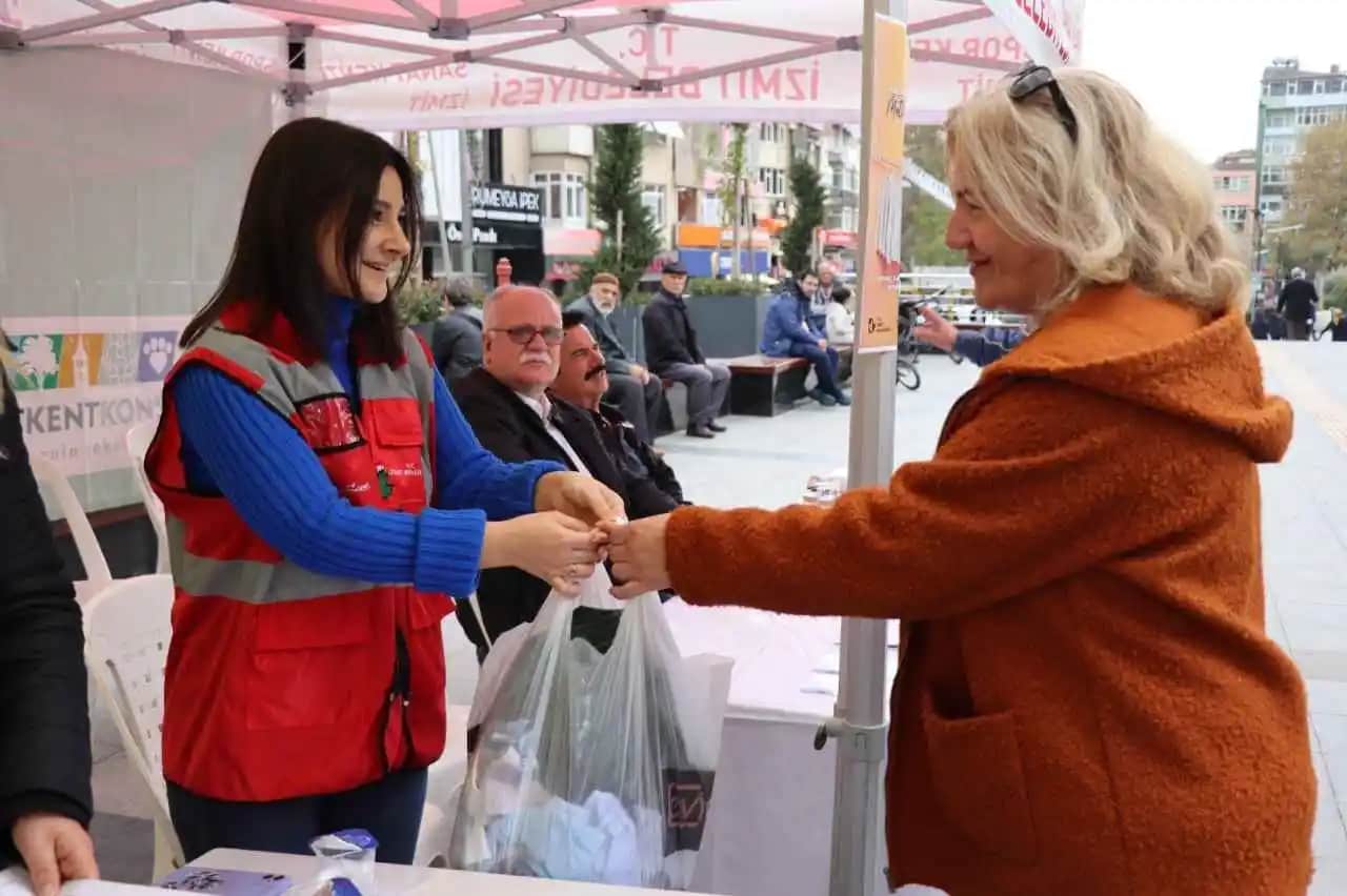 Evden Kıyafet Bağışı Rehberi: Güvenli ve Kolay Bağış Yapma Yöntemleri