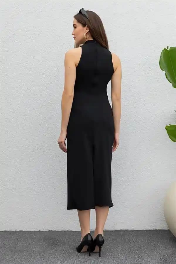 Halter Yaka Midi Elbise: Günlük ve Özel Günler İçin Şık ve Rahat Seçenekler