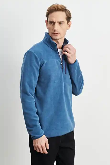 Kışlık Sweatshirt Seçimi ve Stil İpuçları ile Konfor ve Şıklık Yakalayın