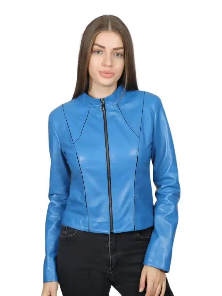 Mavi Kadın Ceketler: Günlük ve Şık Kullanımlar İçin Modern Modeller ve Trendler