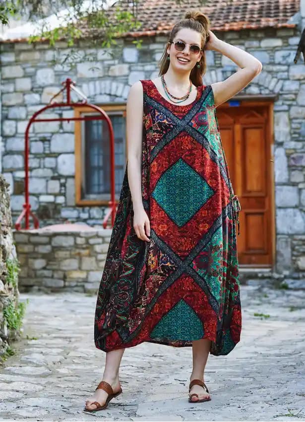 Uzun Bohem Elbise Modelleri ve Stil İpuçlarıyla Rahat ve Şık Görünüm