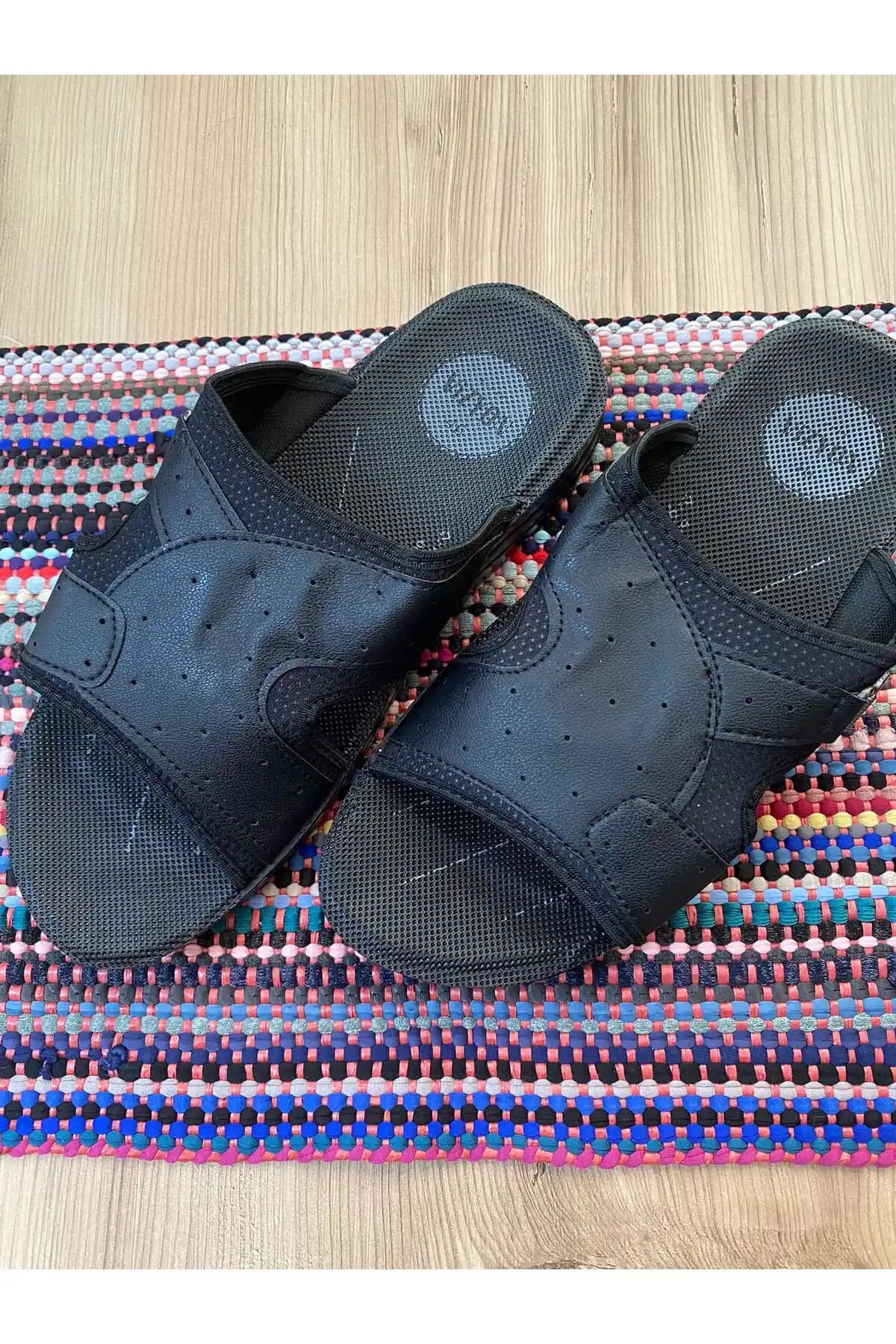 46 Numara Erkek Terlikleri: Konfor ve Şıklığın Mükemmel Buluşması