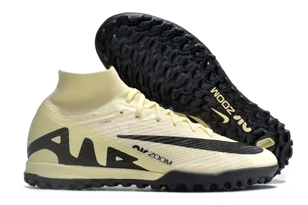 Air Zoom Teknolojili Halı Saha Ayakkabıları: Performans ve Konforun Bir Arada Sunulduğu Seçenekler