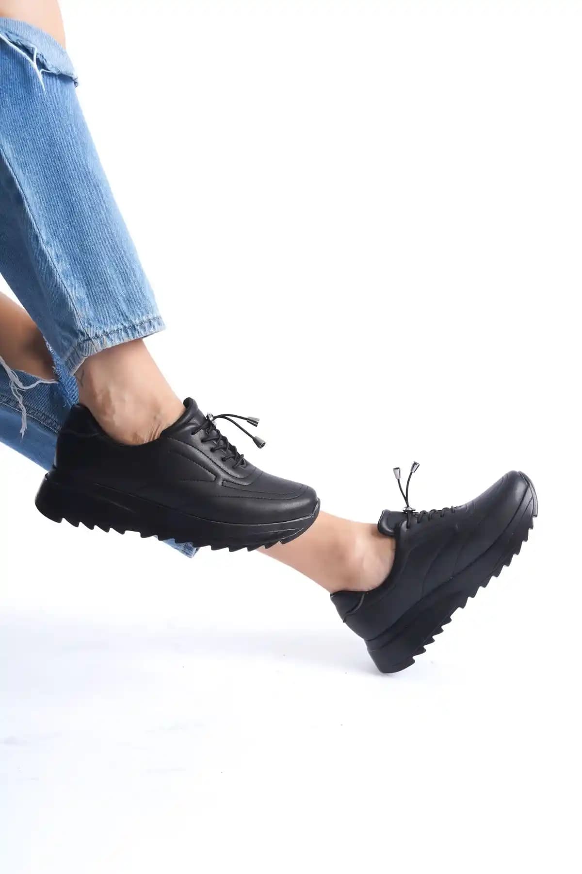 Akıllı Bağcıklı Ayakkabılar: Günlük Hayatı Kolaylaştıran Yenilikçi Tasarımlar