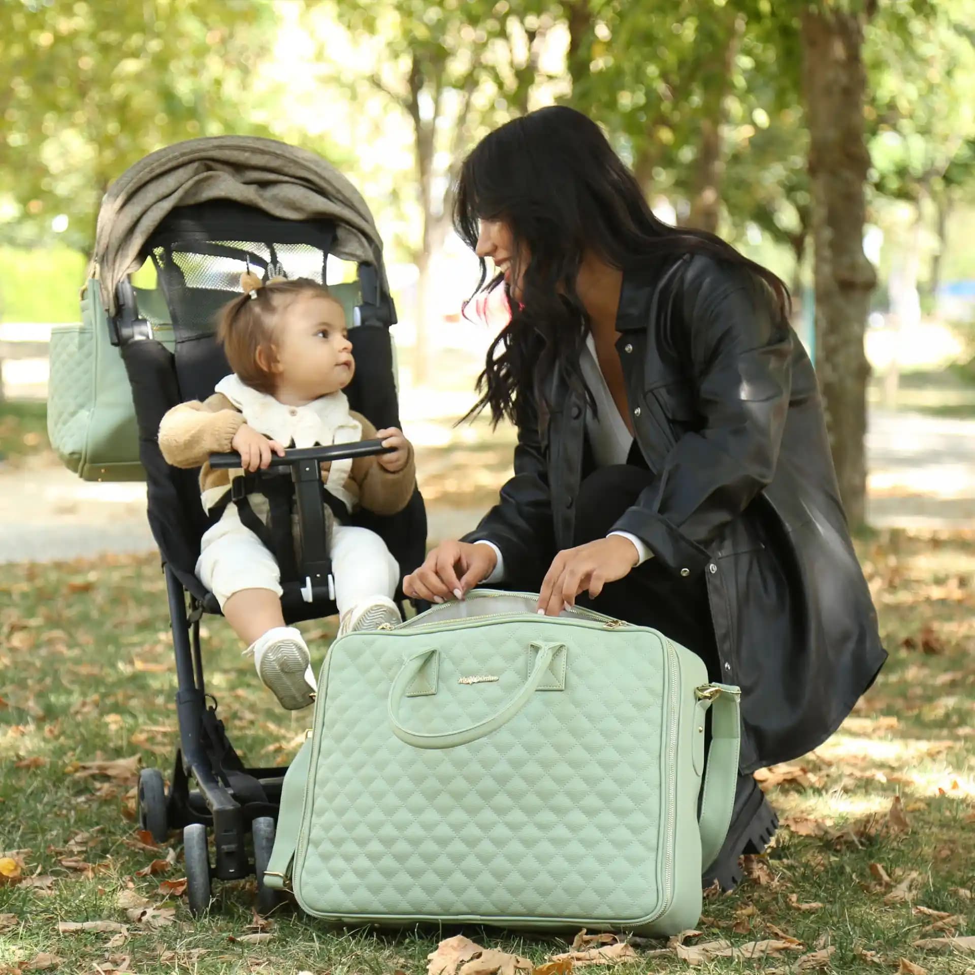 Anne Bakım Çantası Seçerken Dikkat Edilmesi Gerekenler ve En İyi Modeller