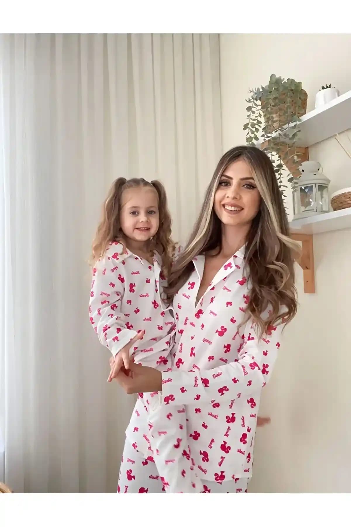 Anne Gecelikleri: Rahatlık ve Şıklığın Bir Arada Sunulduğu Güncel Modeller