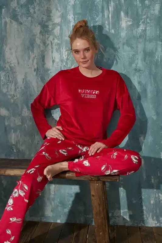 Anneli Kızlı Pijama Takımları: Konfor ve Şıklığın Buluştuğu Güncel Trendler ve Seçim Rehberi