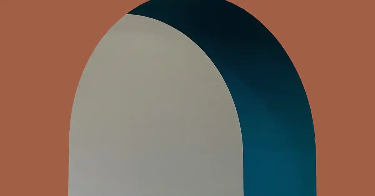 Aynanın Moda ve Aksesuarlar Dünyasındaki Yeri: Şıklık ve Fonksiyonelliğin Buluşması