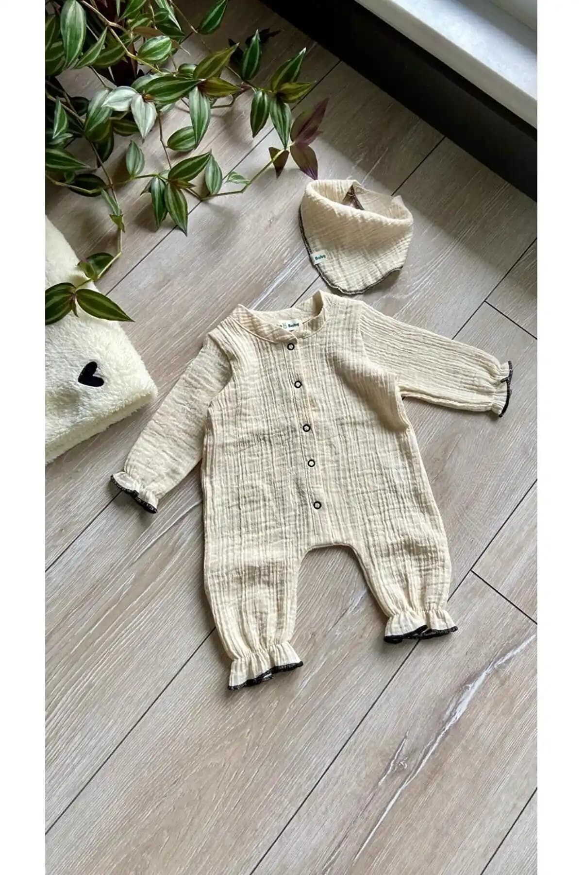 Bebek Müslin Tulumları: Doğal Kumaşlar ve Güncel Tasarımlarla Konfor ve Şıklık