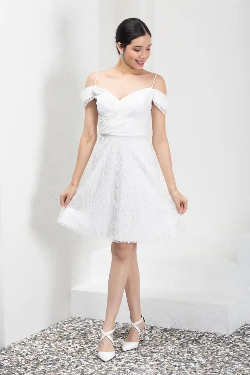 Beyaz Kısa Abiye Modelleri ve Kombinasyon Önerileriyle Şıklığınızı Yükseltin
