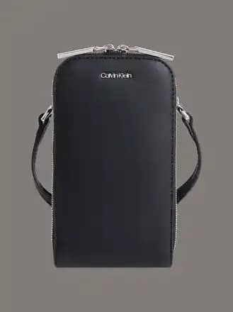 CK Telefon Çantaları: Moda ve Fonksiyonelliğin Modern Buluşması