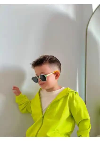 Çocuklar İçin Polarize ve UV Korumalı Güneş Gözlüğü 4-10 Yaş Unisex Tasarım