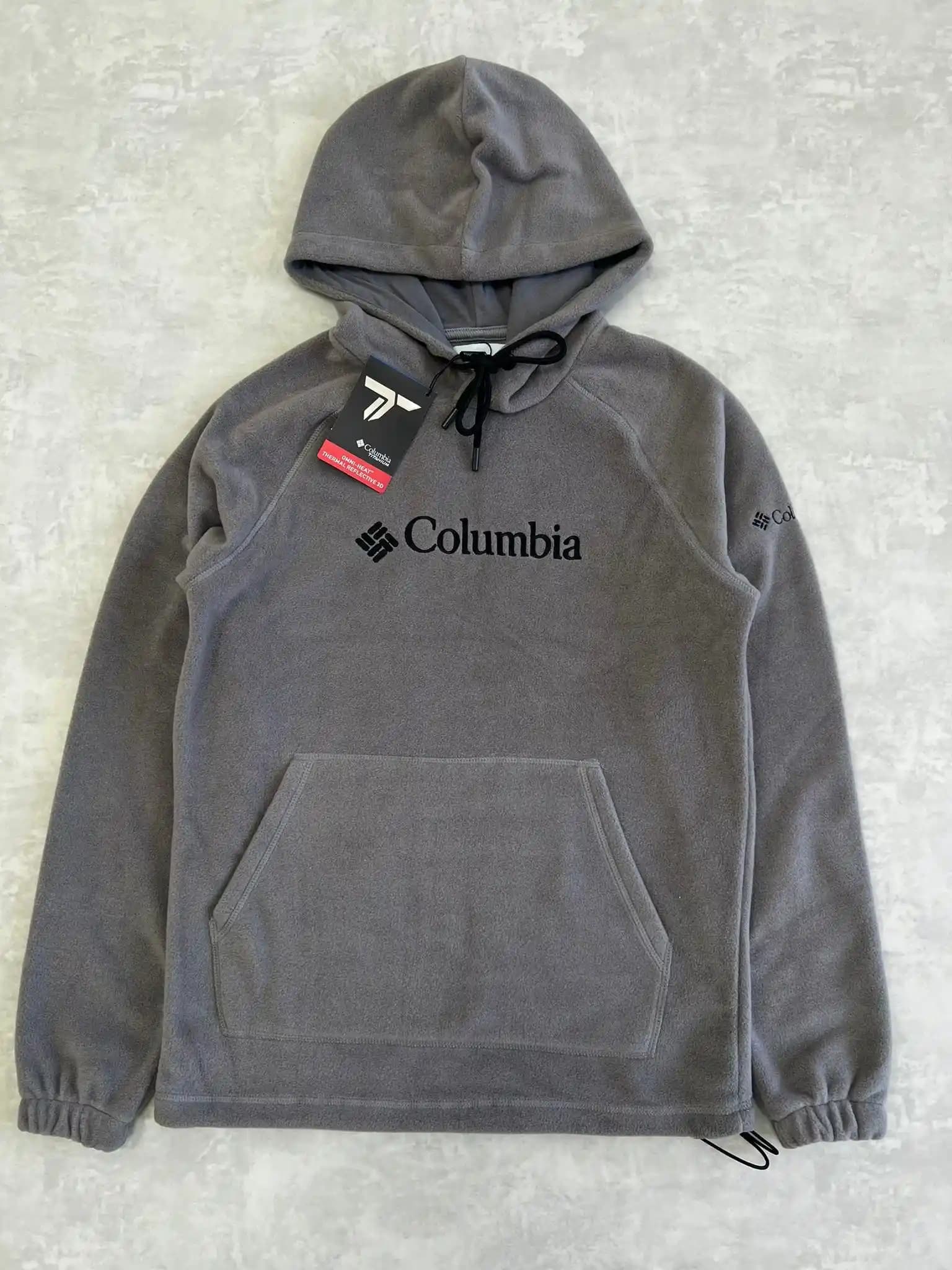 Columbia Kapşonlu Polar: Şıklık ve Konforu Bir Arada Sunan Outdoor Giyim Ürünü