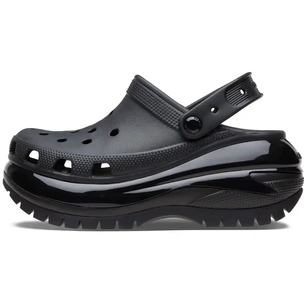 Crocs Classic Mega Crush: Konfor ve Şıklığın Modern ve Çarpıcı Tasarımı
