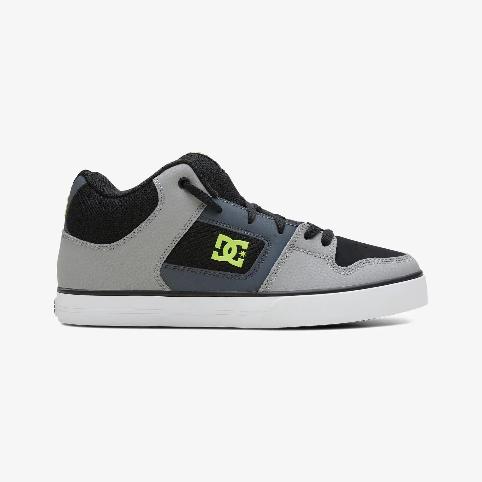 DC Shoes Ayakkabıları: Modern Tasarım ve Uzun Süreli Konfor Sunan Popüler Marka