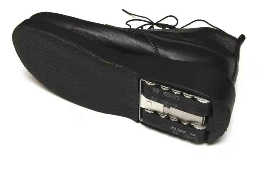 Düşmeyi Engelleyen Ayakkabılar: Güvenli ve Konforlu Adımlar İçin Yenilikçi Çözümler