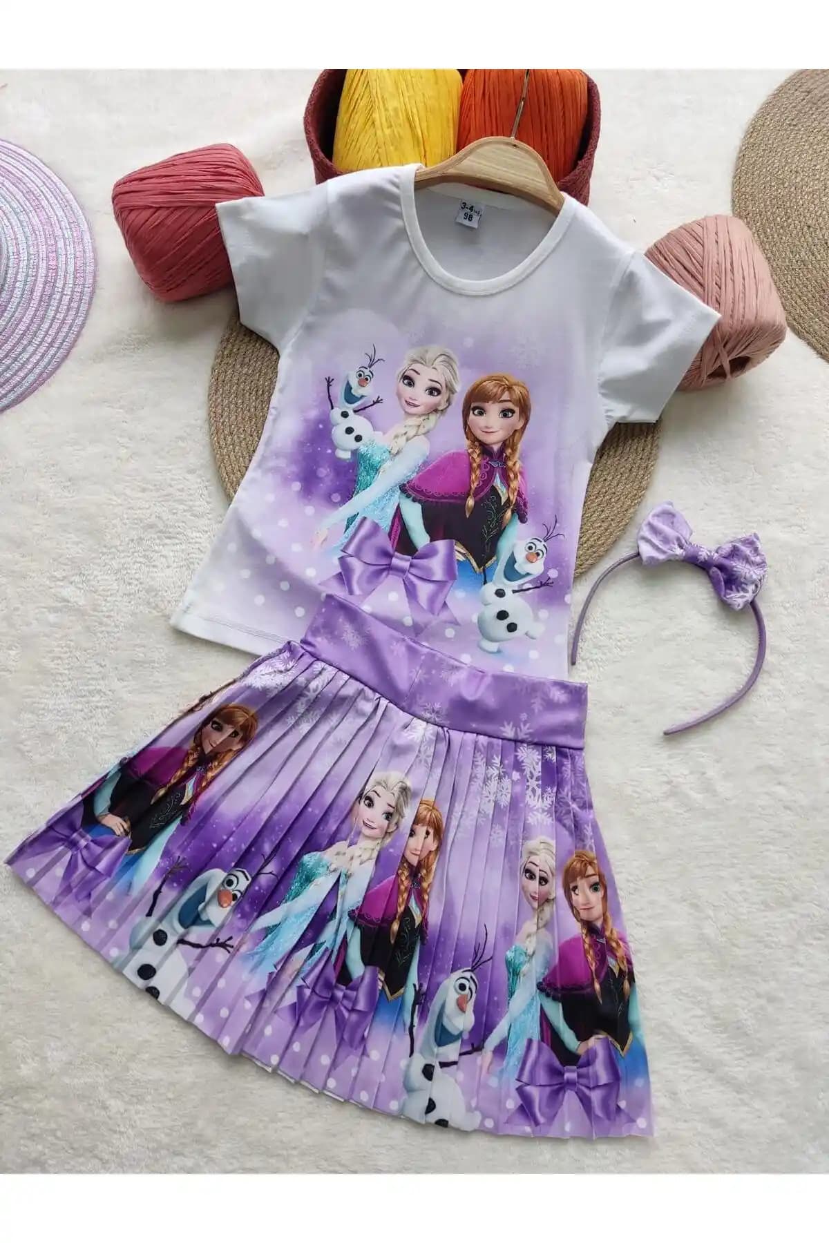 Elsa Takımları Çocuk Giyiminde Renkli ve Masalsı Tasarımlarla Trend Oluyor