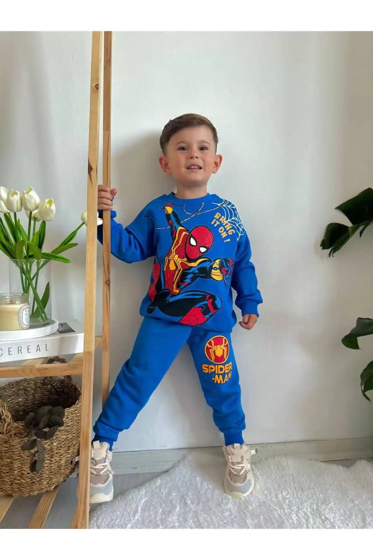 Erkek Çocuk Alt Üst Takımlarında Güncel Trendler ve Seçim İpuçları