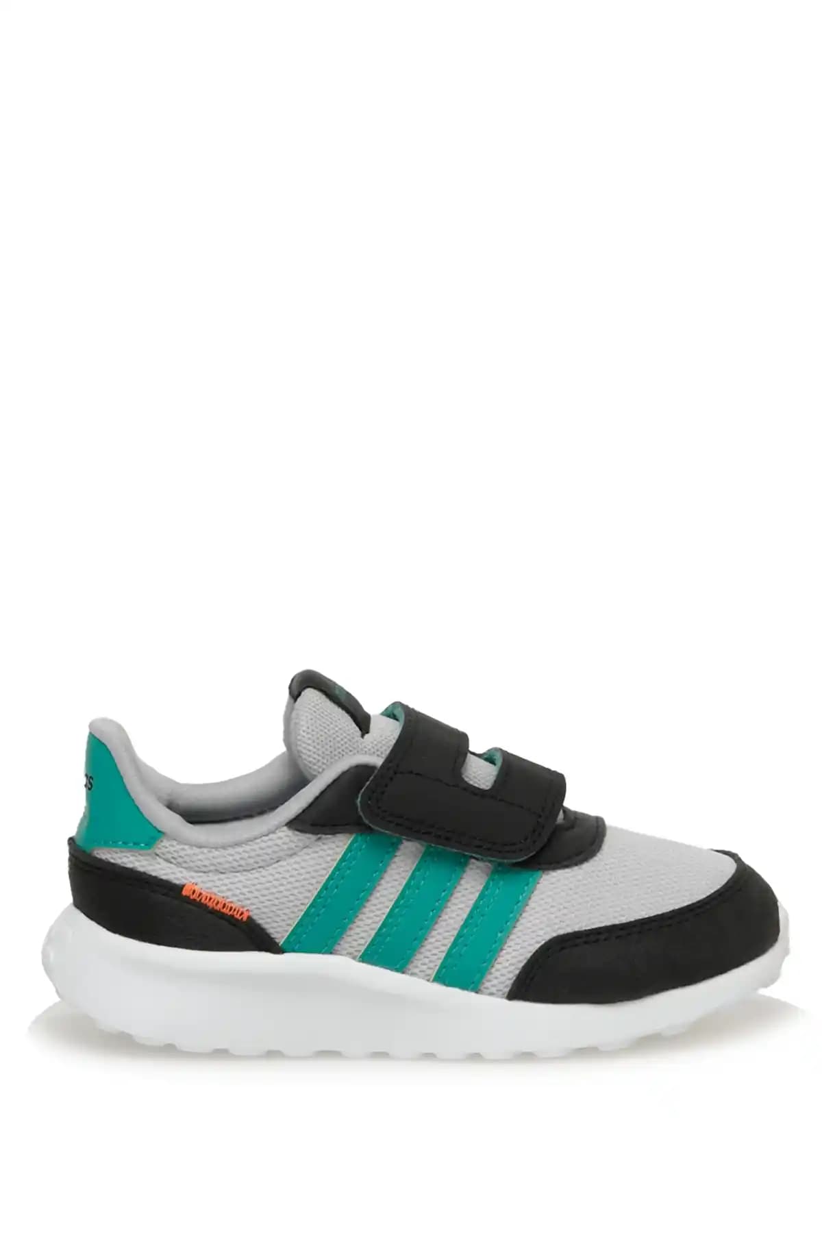 Erkek Çocuklar İçin Spor Ayakkabılarında Güncel Trendler ve Seçim İpuçları